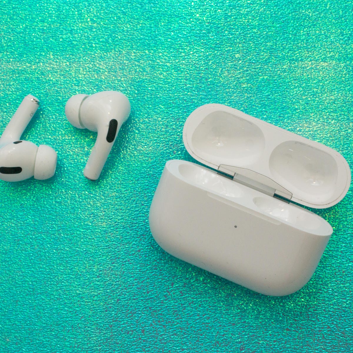 New Apple AirPods Pro 2nd Generation With MagSafe And USB-C, 03/15/2024